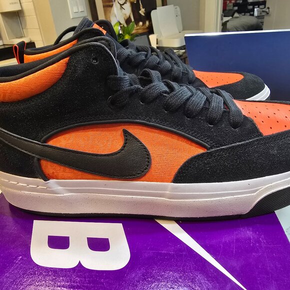 Nike SB React Leo Baker Black/Black/Orange DX4361 002 NIB Size 10.5 NEW SKATE - Picture 1 of 7